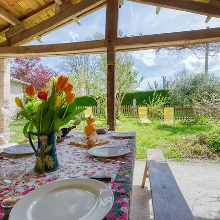 Ecossais Du Bourg By Interhome Tatil Evi